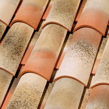 Curved Hispania Roof Tile Image 3